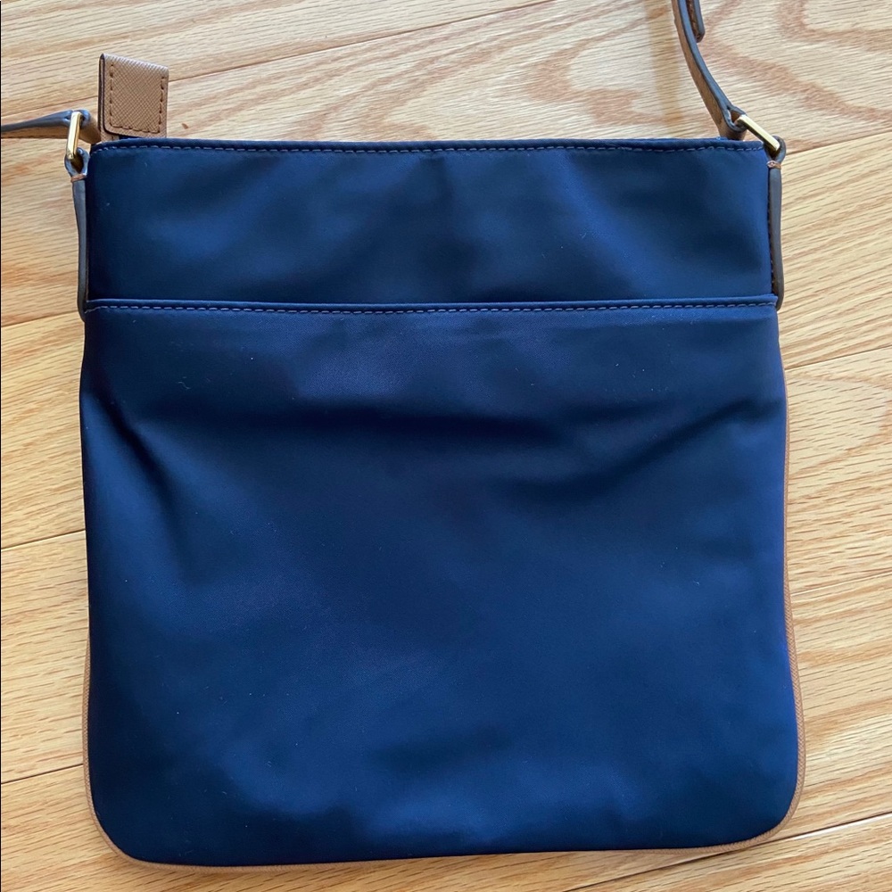 Michael Kors Crossbody Bag - Picture 3 of 8